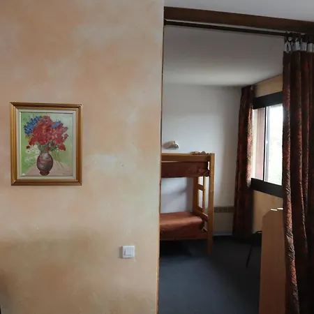 Saint Jean Hotel 2*